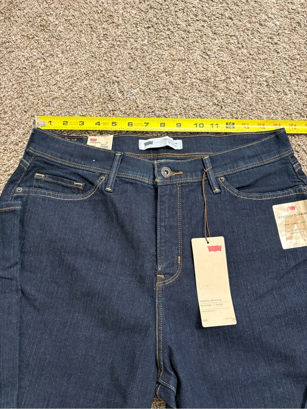 Levi's Dark Perfectly Sliming Blue boot cut Jeans - Picture 8 of 9